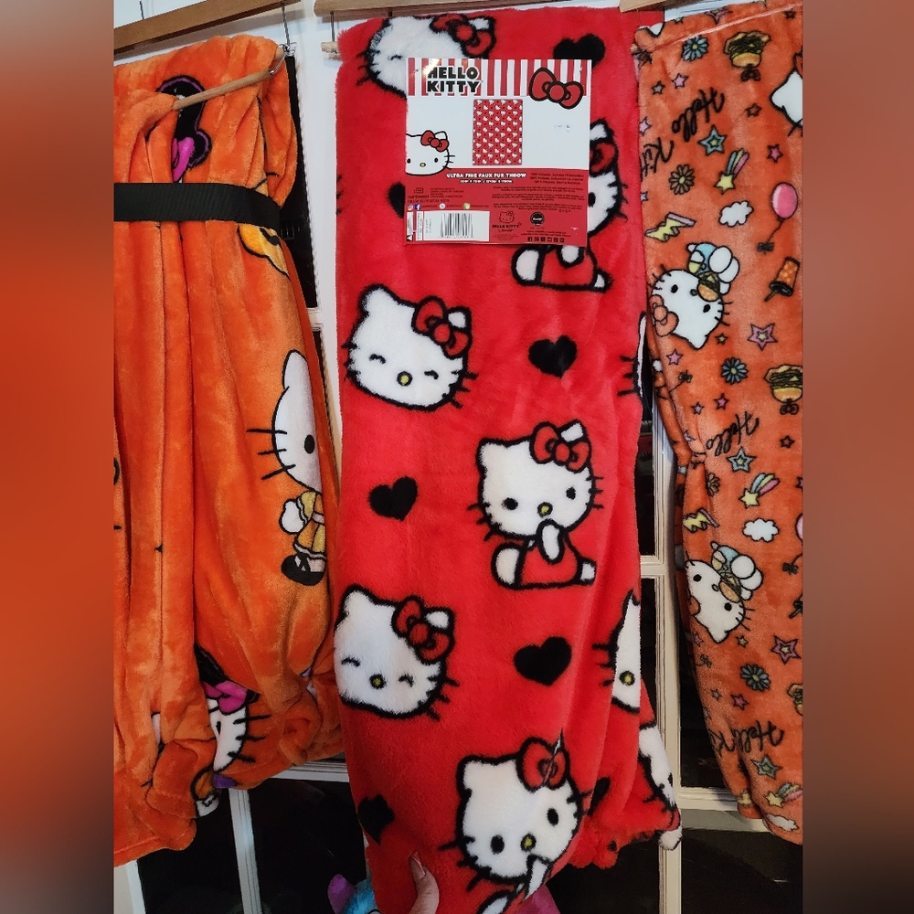 Hello kitty valentine day throw blanket